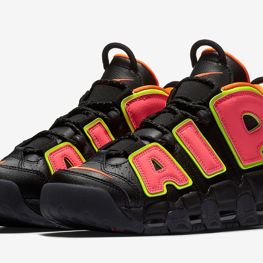 Nike Air More Uptempo Hot Punch